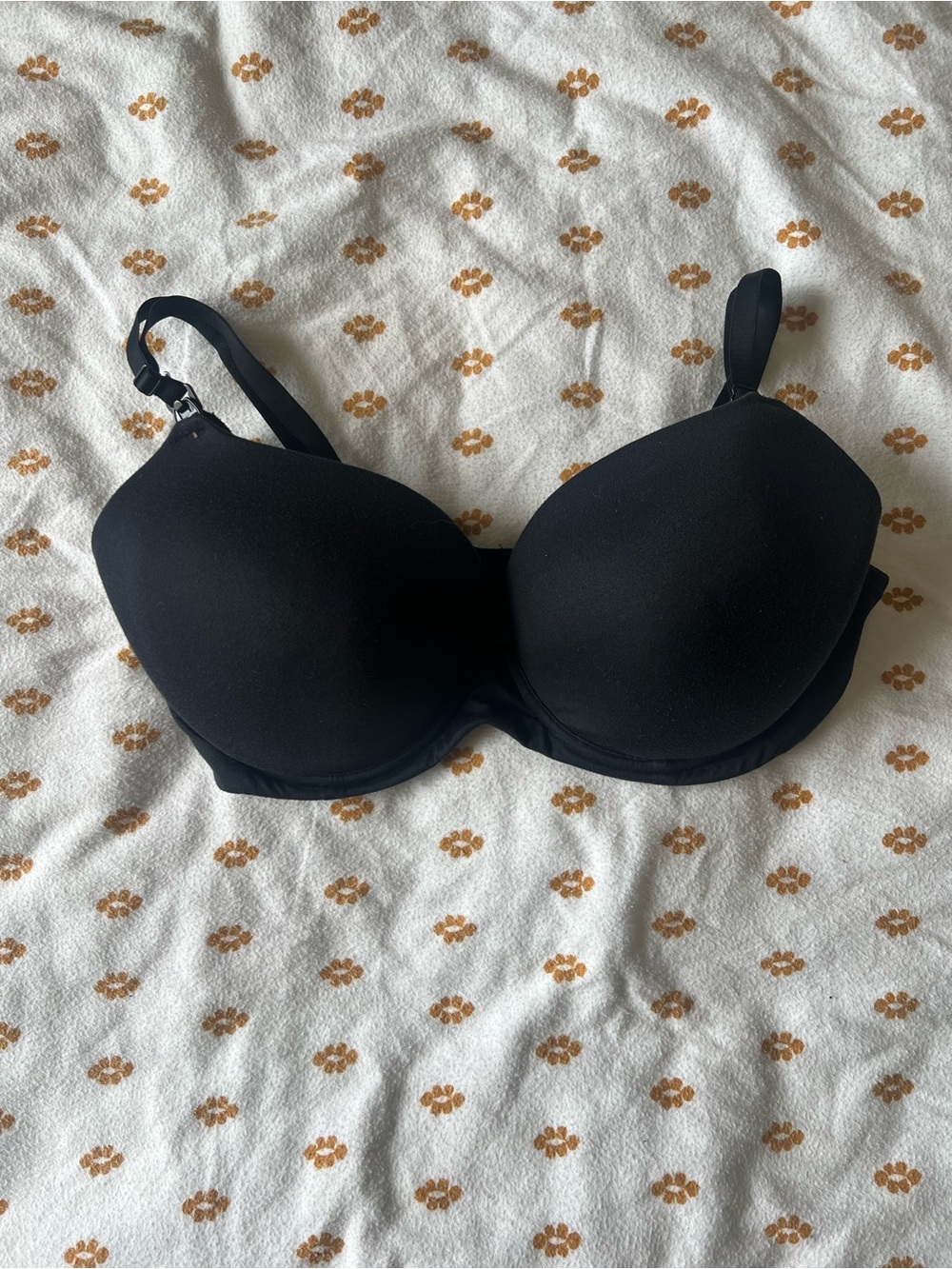 Gilligan & O'Malley Black T-Shirt Nursing Bra with Molded Cups
